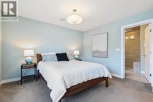 2924 15 Street Sw, Calgary, AB - Indoor Photo Showing Bedroom
