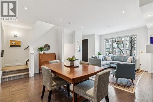 2924 15 Street Sw, Calgary, AB - Indoor