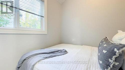 900 Victoria Road, Huron-Kinloss, ON - Indoor Photo Showing Bedroom