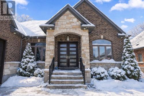 7071 Clayton Walk, London South (South V), ON - Outdoor