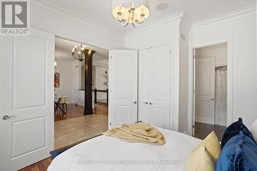 7071 Clayton Walk, London South (South V), ON - Indoor Photo Showing Bedroom