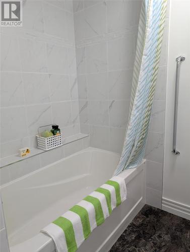 401A Main Street N, Glovertown, NL - Indoor Photo Showing Bathroom