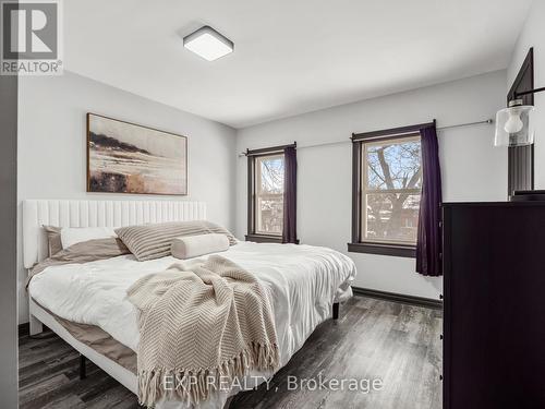197 Lincoln Street, Welland (Lincoln/Crowland), ON - Indoor Photo Showing Bedroom