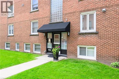 1347 Lakeshore Road Unit# 24, Burlington, ON - Outdoor With Exterior