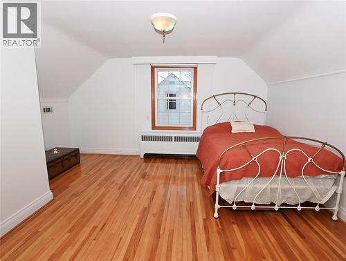 470 Maxwell Street, Sarnia, ON - Indoor Photo Showing Bedroom