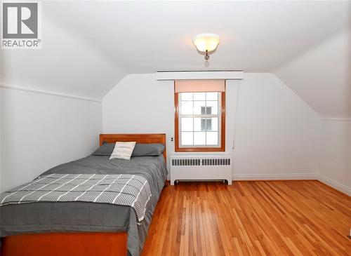 470 Maxwell Street, Sarnia, ON - Indoor Photo Showing Bedroom