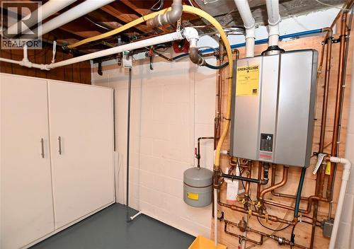 470 Maxwell Street, Sarnia, ON - Indoor Photo Showing Basement