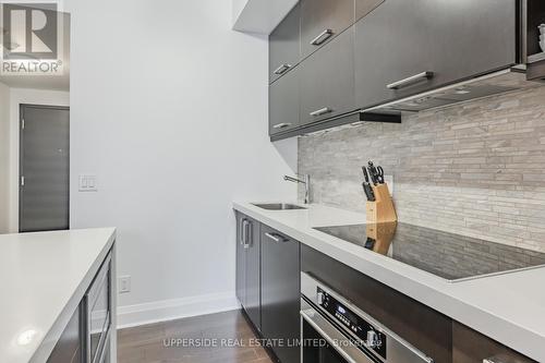 608 - 65 St. Mary Street, Toronto, ON - Indoor Photo Showing Kitchen With Upgraded Kitchen