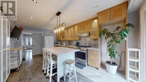 675 Seneca Hill Drive, Toronto, ON - Indoor Photo Showing Kitchen