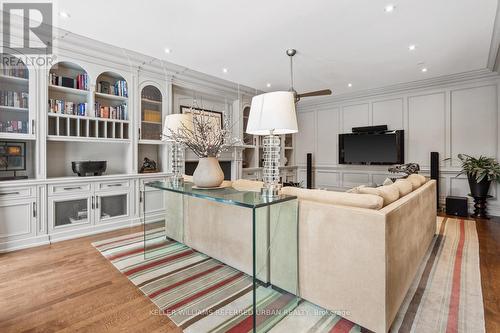 6 Bayview Wood, Toronto, ON - Indoor