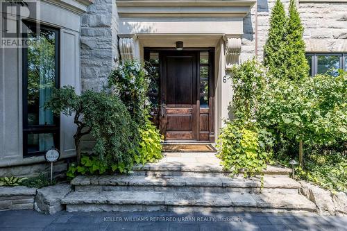6 Bayview Wood, Toronto, ON - Outdoor