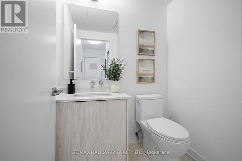 3 - 170 Clonmore Avenue, Toronto, ON - Indoor Photo Showing Bathroom