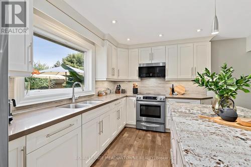 25 Hillside Drive, Halton Hills, ON - Indoor Photo Showing Kitchen With Double Sink