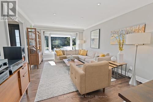 25 Hillside Drive, Halton Hills, ON - Indoor Photo Showing Living Room