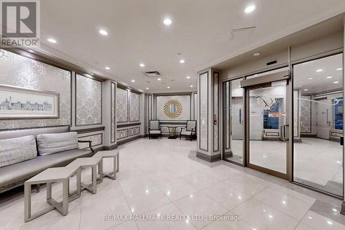 1705 - 9255 Jane Street, Vaughan, ON - Indoor Photo Showing Other Room