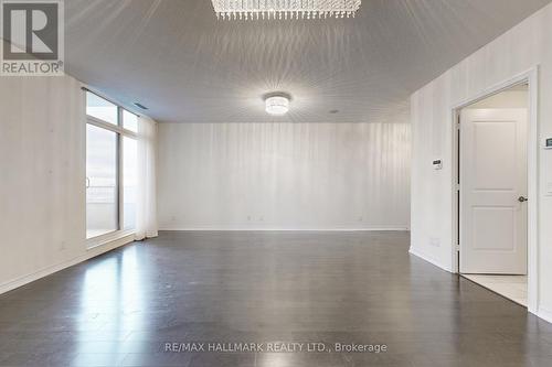 1705 - 9255 Jane Street, Vaughan, ON - Indoor Photo Showing Other Room
