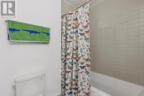 1507 - 2916 Highway 7 Road, Vaughan, ON - Indoor Photo Showing Bathroom