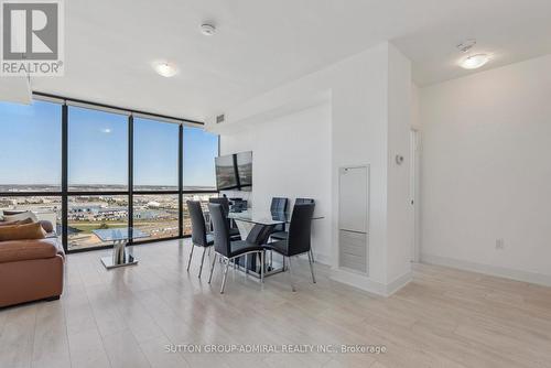 1507 - 2916 Highway 7 Road, Vaughan, ON - Indoor