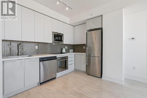 1507 - 2916 Highway 7 Road, Vaughan, ON - Indoor Photo Showing Kitchen With Stainless Steel Kitchen With Upgraded Kitchen