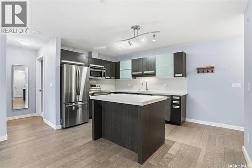 106 211 Ledingham Street, Saskatoon, SK - Indoor Photo Showing Kitchen With Stainless Steel Kitchen