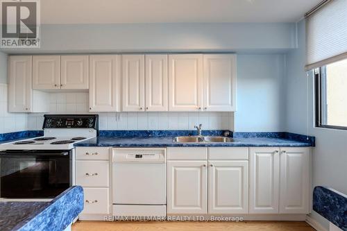 614 - 6500 Montevideo Road, Mississauga, ON - Indoor Photo Showing Kitchen With Double Sink
