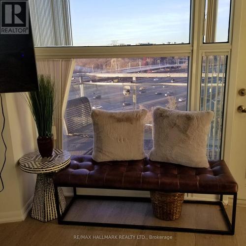 801 - 2067 Lake Shore Boulevard W, Toronto, ON - Indoor