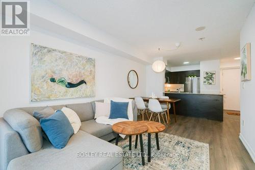 810 - 812 LANSDOWNE AVENUE  Toronto, ON M6H 4K5