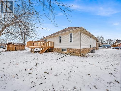 22 Golfway Drive, Essex, ON - Outdoor