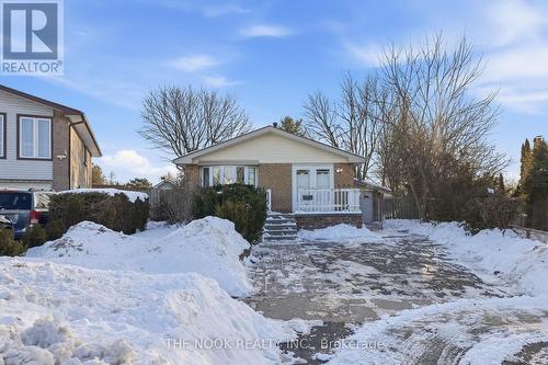 629 CAPILANO CRESCENT  Oshawa (Donevan), ON L1H 7V3