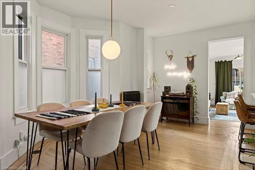 104 Garfield Avenue S, Hamilton, ON - Indoor Photo Showing Dining Room