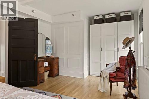 104 Garfield Avenue S, Hamilton, ON - Indoor Photo Showing Bedroom