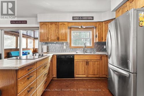 959 Bathurst 6 Concession, Tay Valley, ON - Indoor Photo Showing Kitchen With Double Sink