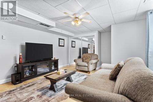 959 Bathurst 6 Concession, Tay Valley, ON - Indoor Photo Showing Living Room