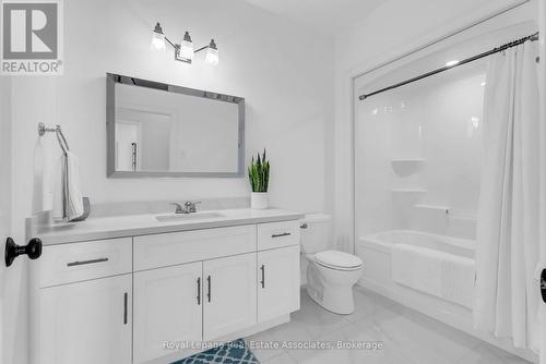 706183 County Rd 21, Mulmur, ON - Indoor Photo Showing Bathroom