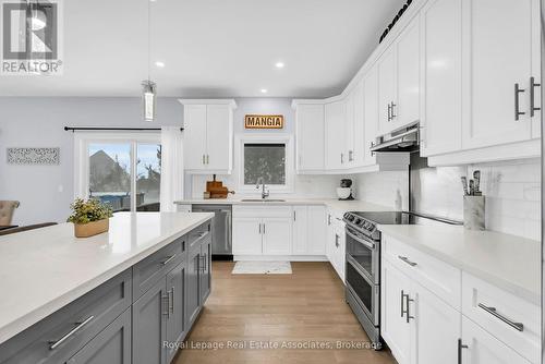 706183 County Rd 21, Mulmur, ON - Indoor Photo Showing Kitchen With Upgraded Kitchen