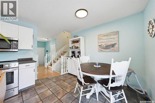 711 Kerr Road, Saskatoon, SK - Indoor Photo Showing Dining Room