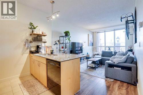 101, 8710 Horton Road Sw, Calgary, AB - Indoor