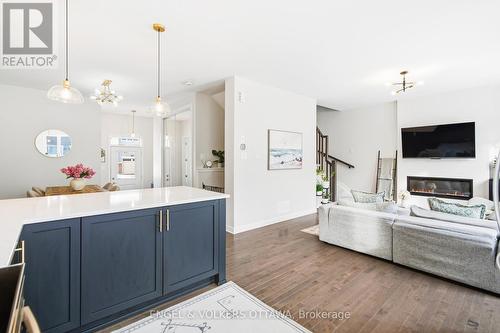 207 Argonaut Circle, Ottawa, ON - Indoor