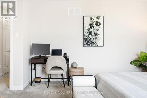 207 Argonaut Circle, Ottawa, ON - Indoor