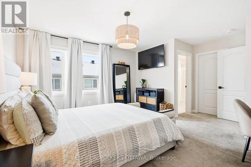 207 Argonaut Circle, Ottawa, ON - Indoor Photo Showing Bedroom