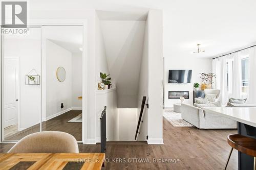 207 Argonaut Circle, Ottawa, ON - Indoor