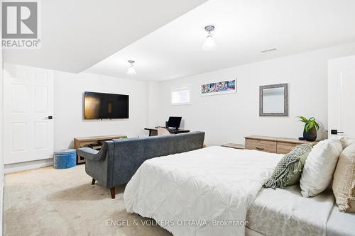207 Argonaut Circle, Ottawa, ON - Indoor Photo Showing Bedroom