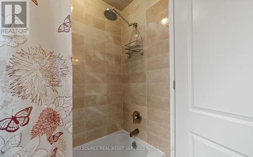 50 Songbird Crescent, Kawartha Lakes, ON - Indoor Photo Showing Bathroom