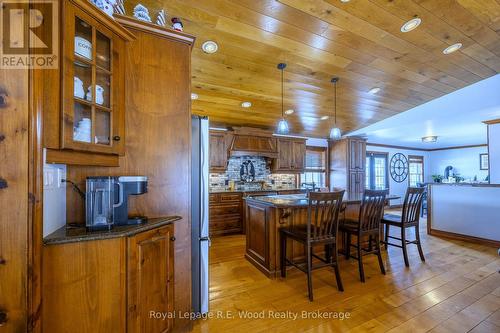 1442 Norfolk Cty Rd 28, Norfolk, ON - Indoor