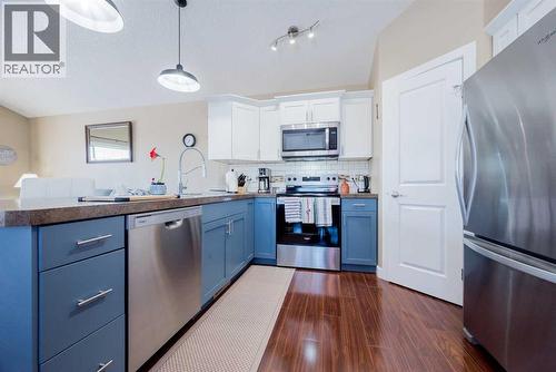 9540 93 Street, Wembley, AB - Indoor Photo Showing Kitchen