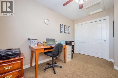 9540 93 Street, Wembley, AB - Indoor Photo Showing Office