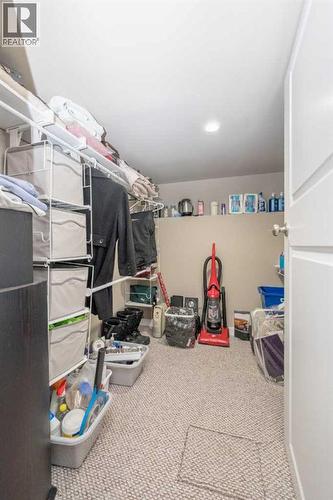 9540 93 Street, Wembley, AB - Indoor With Storage