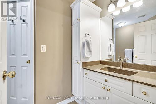 35 - 1241 Beaverbrook Avenue, London North (North A), ON - Indoor Photo Showing Bathroom