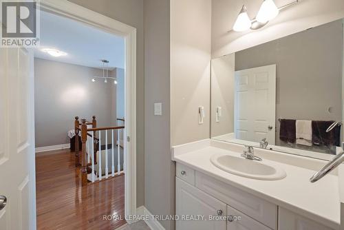 19 - 578 Mcgarrell Place, London North (North R), ON - Indoor Photo Showing Bathroom