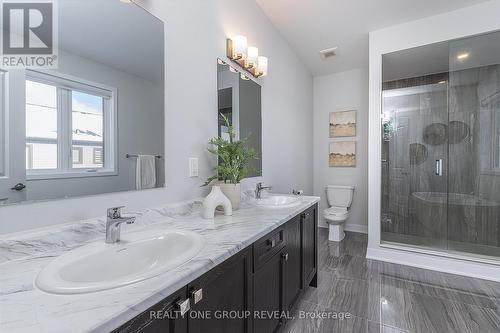 1044 Suddard Avenue, Oshawa, ON - Indoor Photo Showing Bathroom